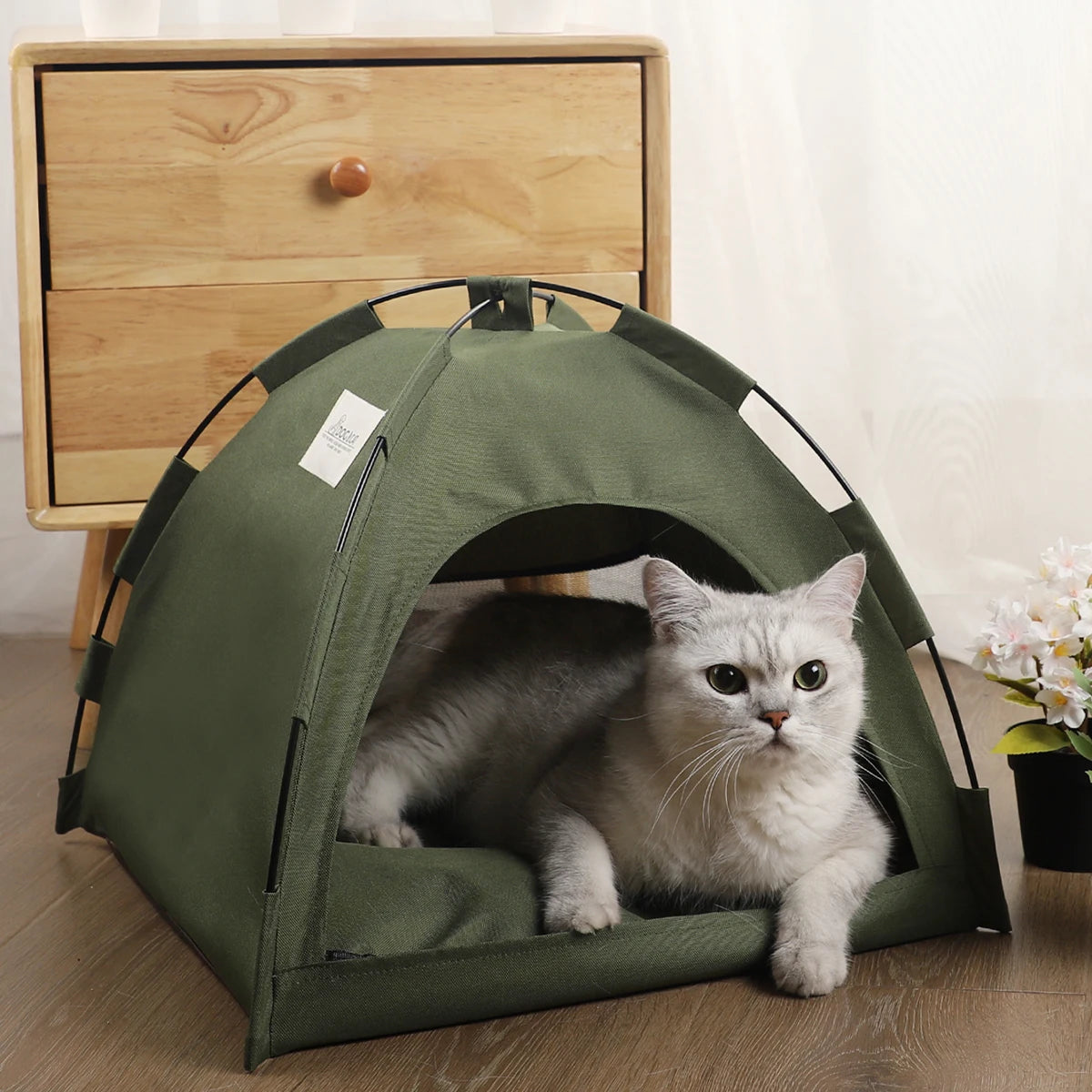 Winter Clamshell Cat Tent Bed | Warm & Breathable Kitten House
