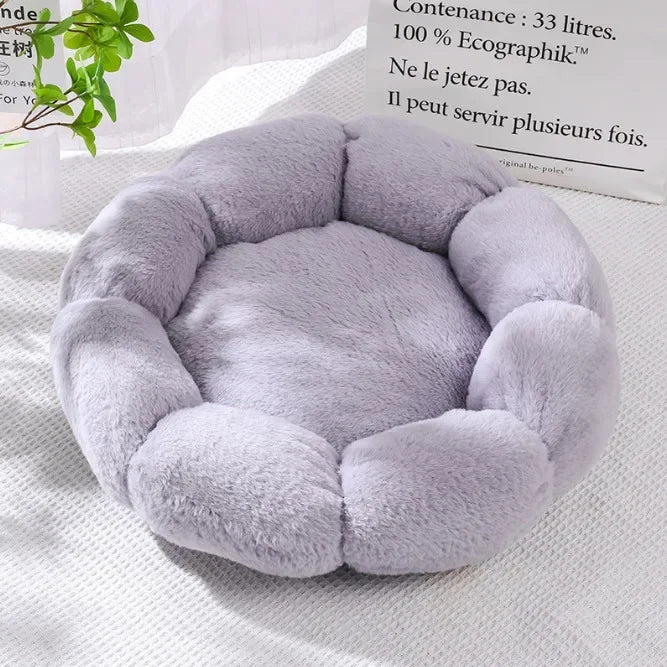 Flower-Shaped Pet Bed | Soft Cotton Dog &amp; Cat Mat for Indoor &amp; Outdoor Use