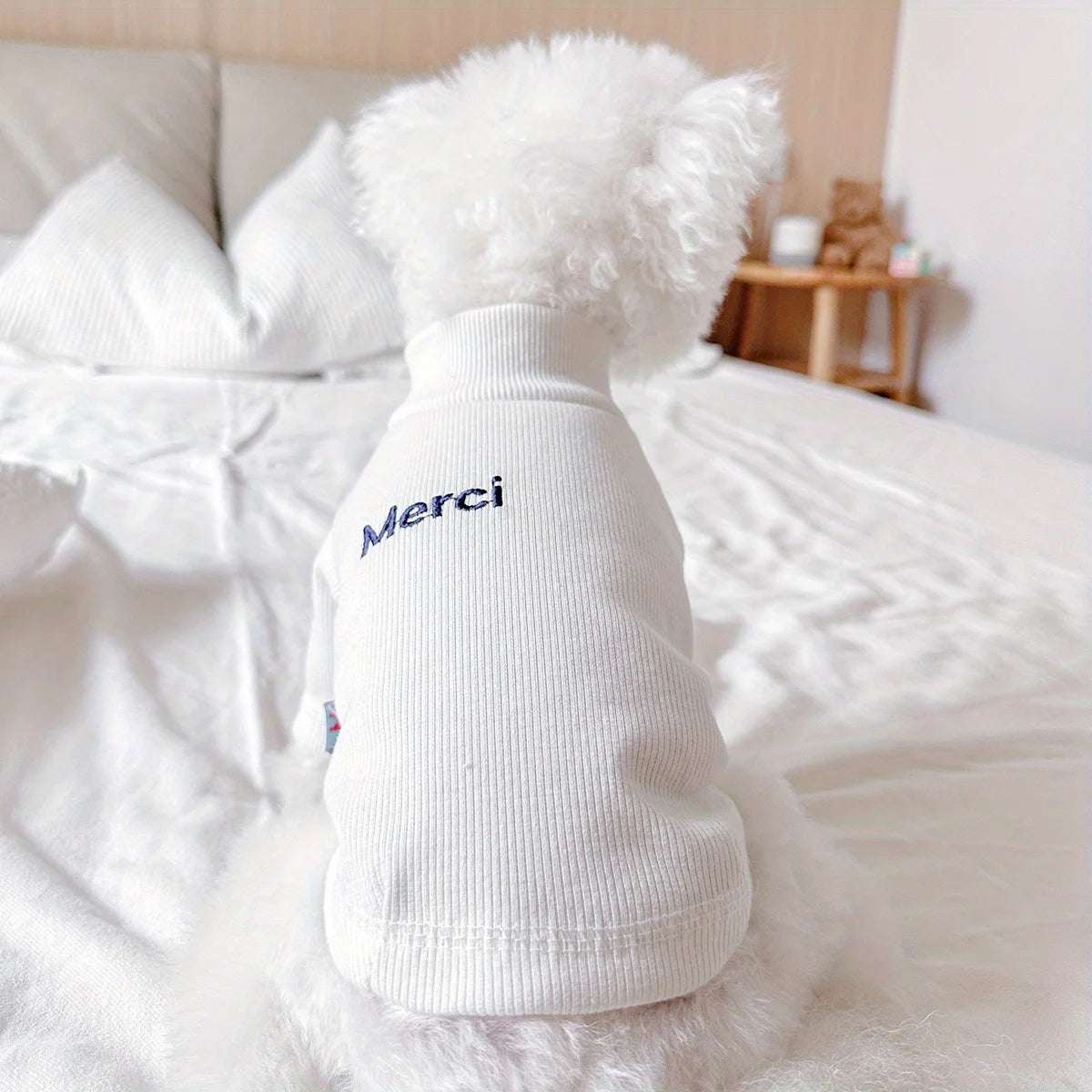 Pet Clothes Dog Cat Out Handsome Cute Letter Bottoming Shirt Soft and Comfortable Spring and Summer