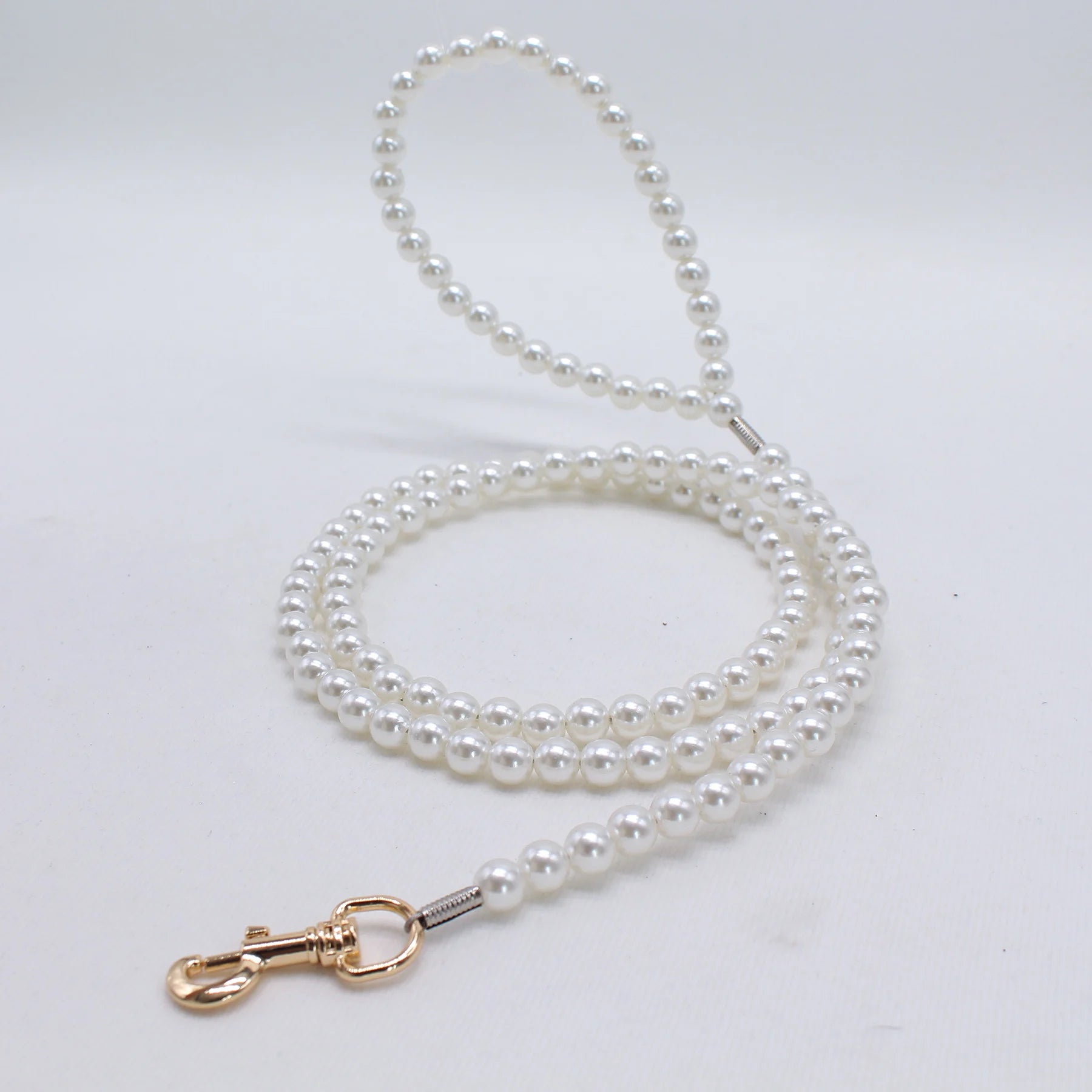 Luxury Pearl Dog Leash | Adjustable Beaded Lead for Small Dogs &amp; Cats